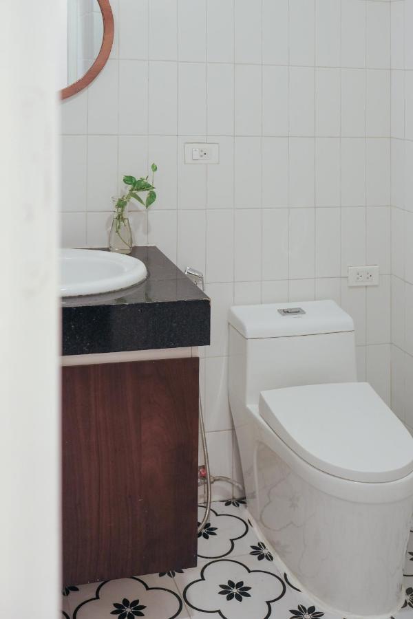 Blissington Apartments & Hotels Ханой Екстериор снимка